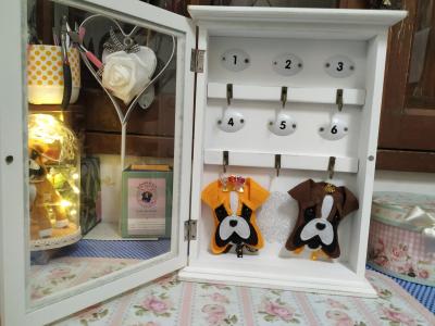 Coffret à clés en bois